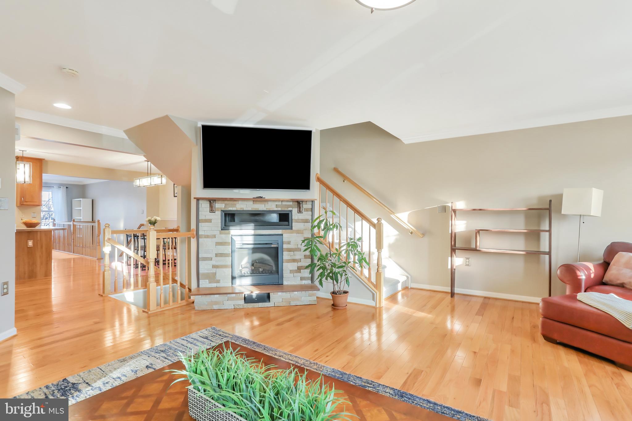 LOCUST HILL - Residential