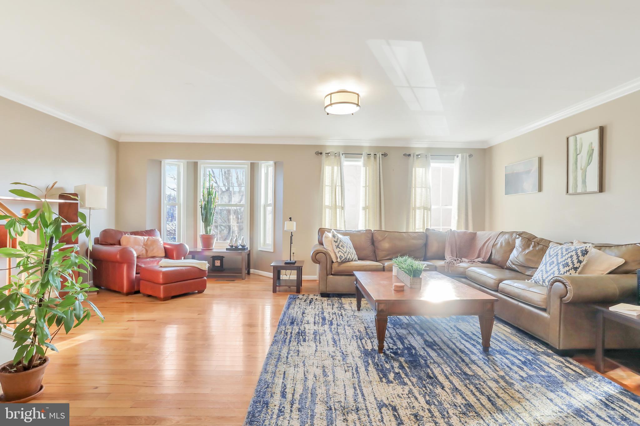 LOCUST HILL - Residential