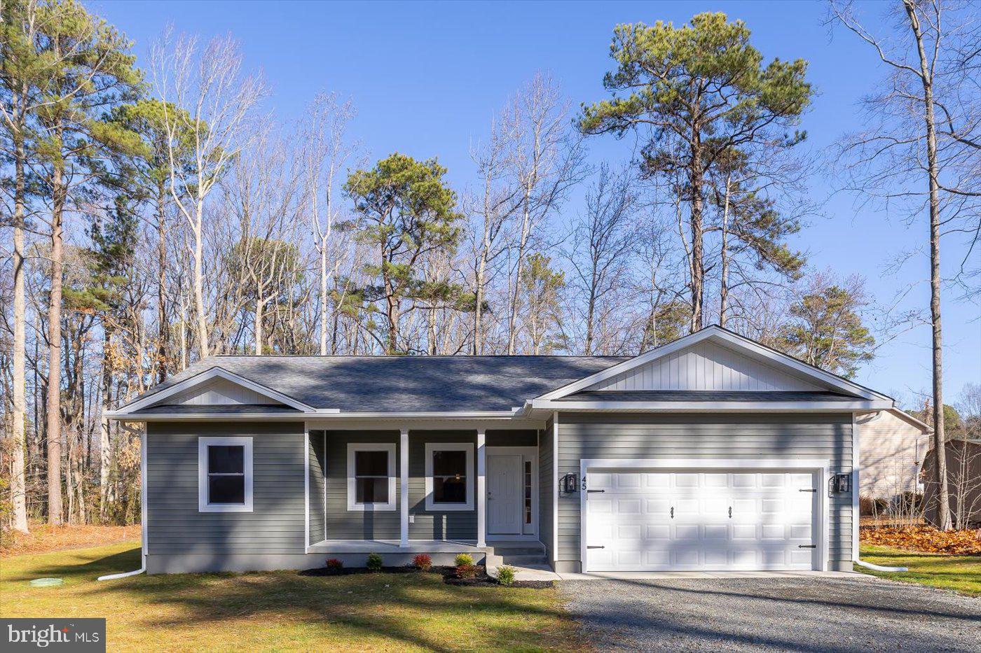 CABIN POINT / GLEBE HARBOR - Residential