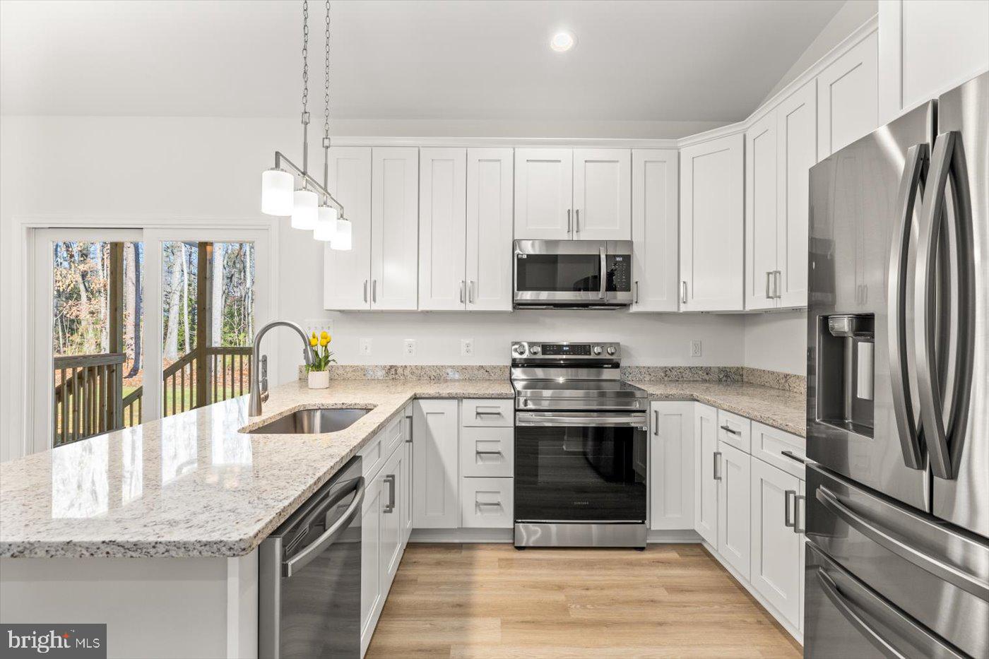 CABIN POINT / GLEBE HARBOR - Residential