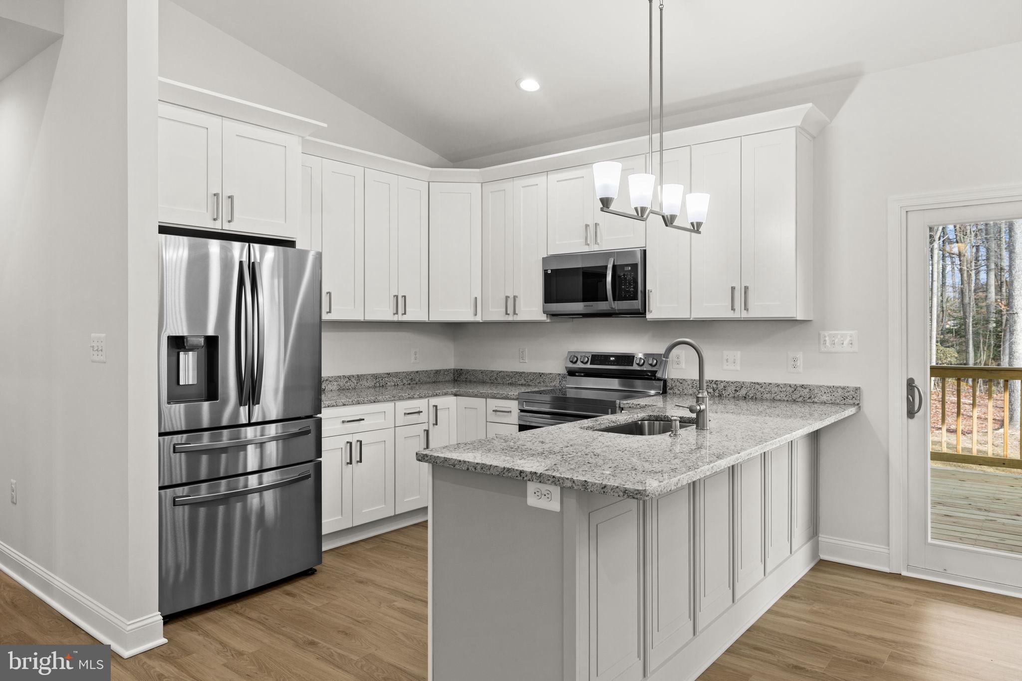 CABIN POINT / GLEBE HARBOR - Residential