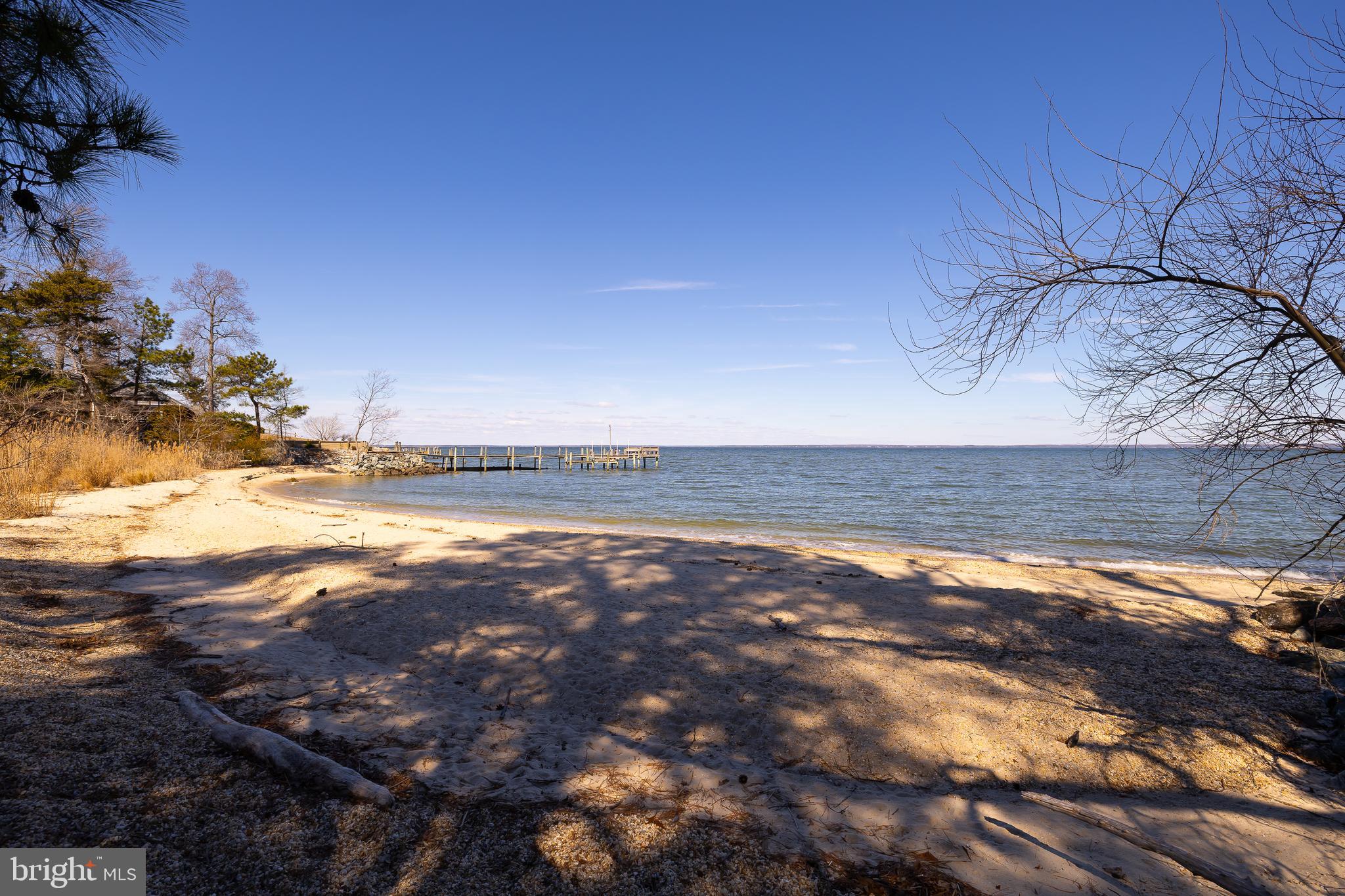 CABIN POINT / GLEBE HARBOR - Residential