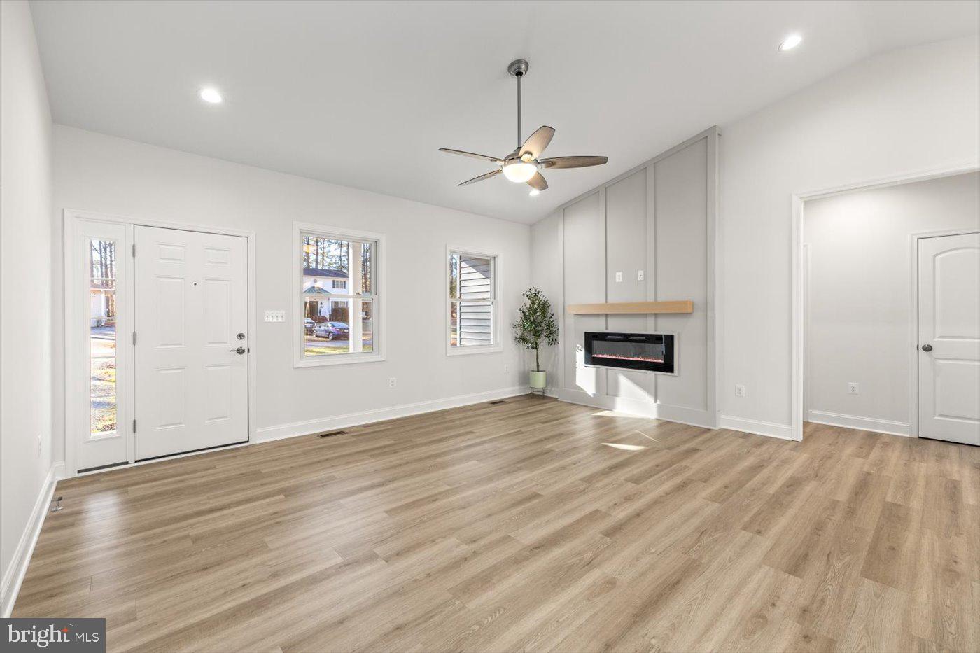 CABIN POINT / GLEBE HARBOR - Residential