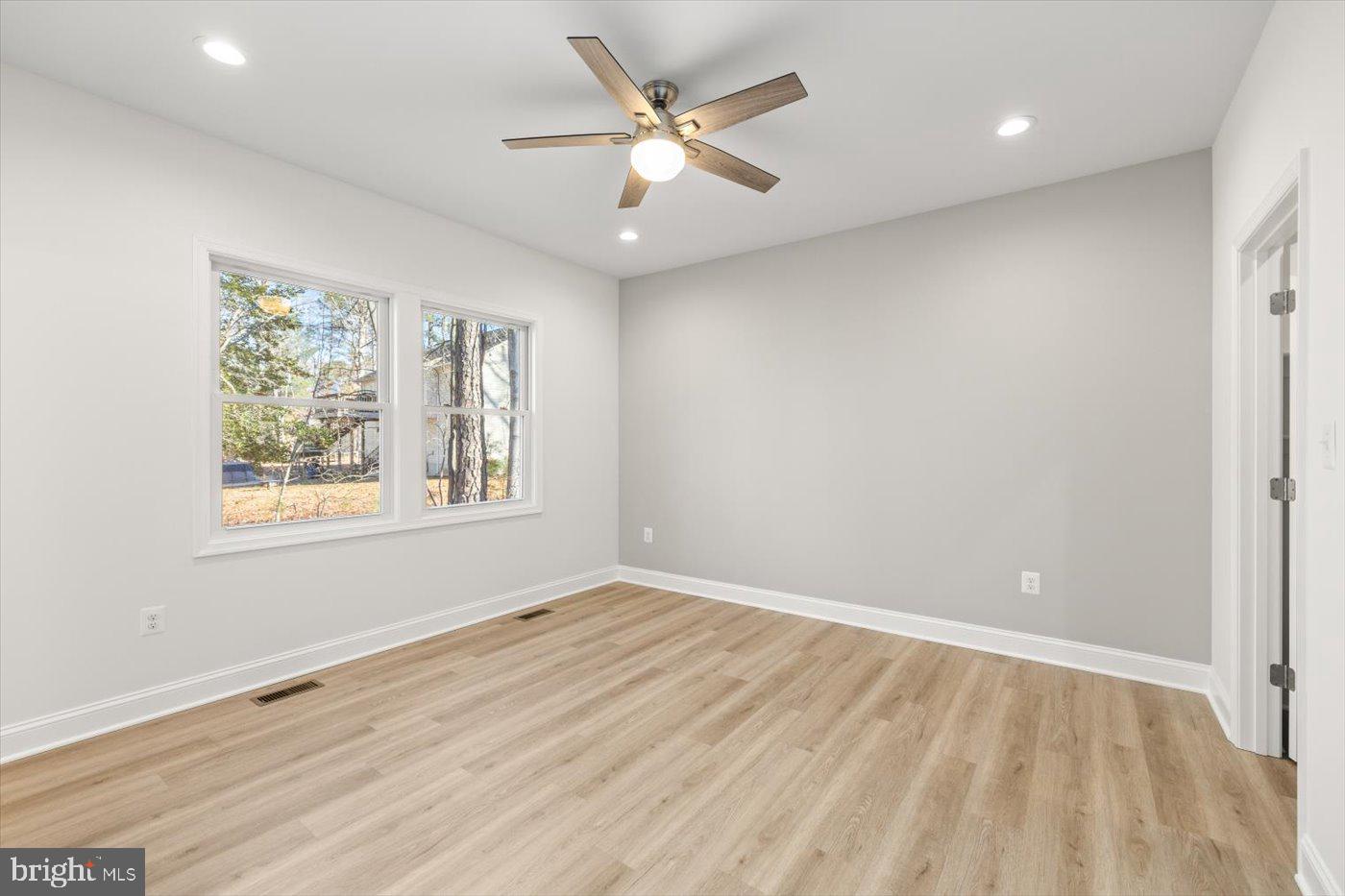 CABIN POINT / GLEBE HARBOR - Residential