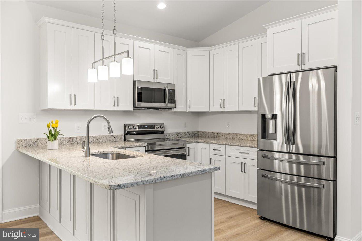 CABIN POINT / GLEBE HARBOR - Residential