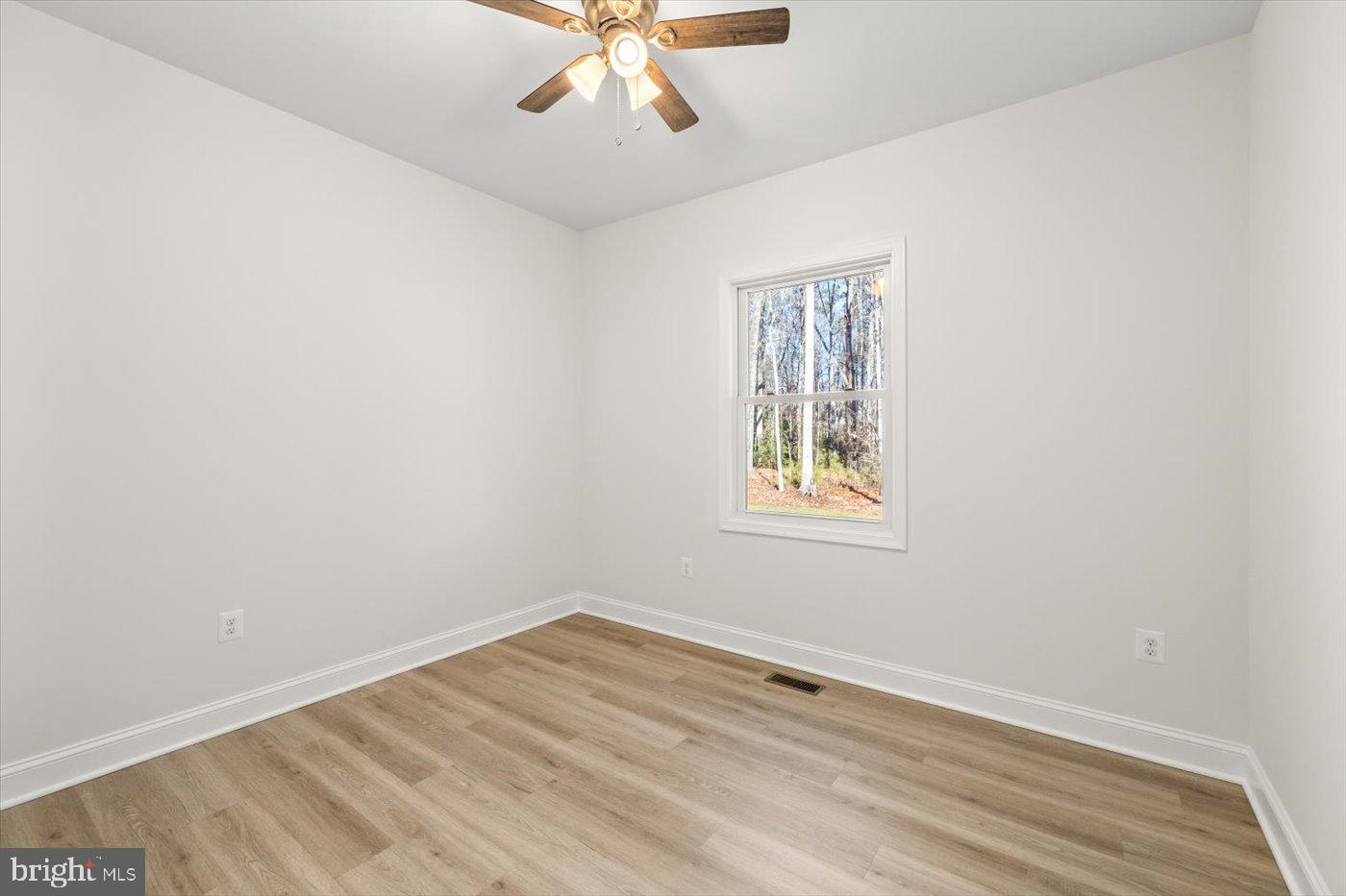 CABIN POINT / GLEBE HARBOR - Residential