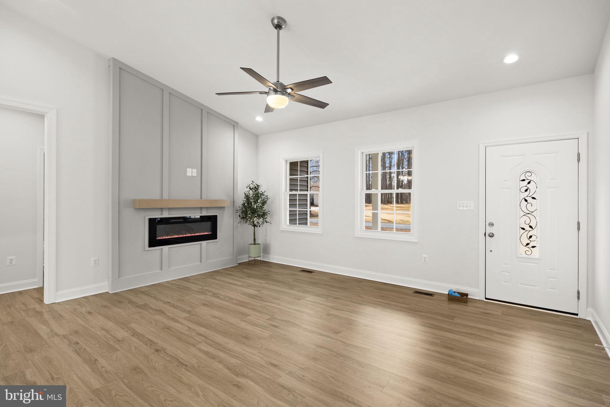 CABIN POINT / GLEBE HARBOR - Residential