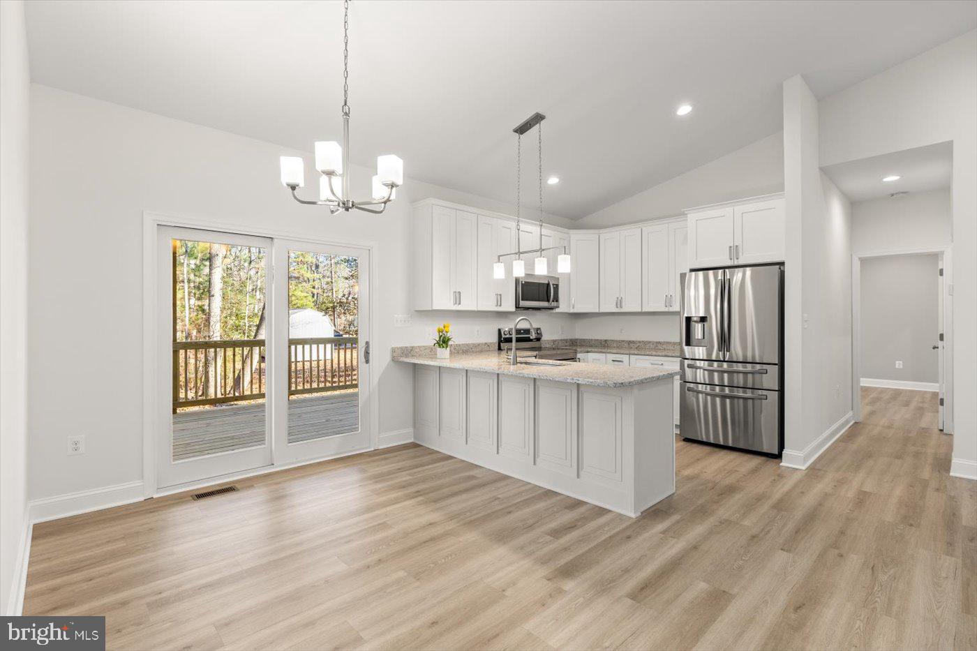 CABIN POINT / GLEBE HARBOR - Residential