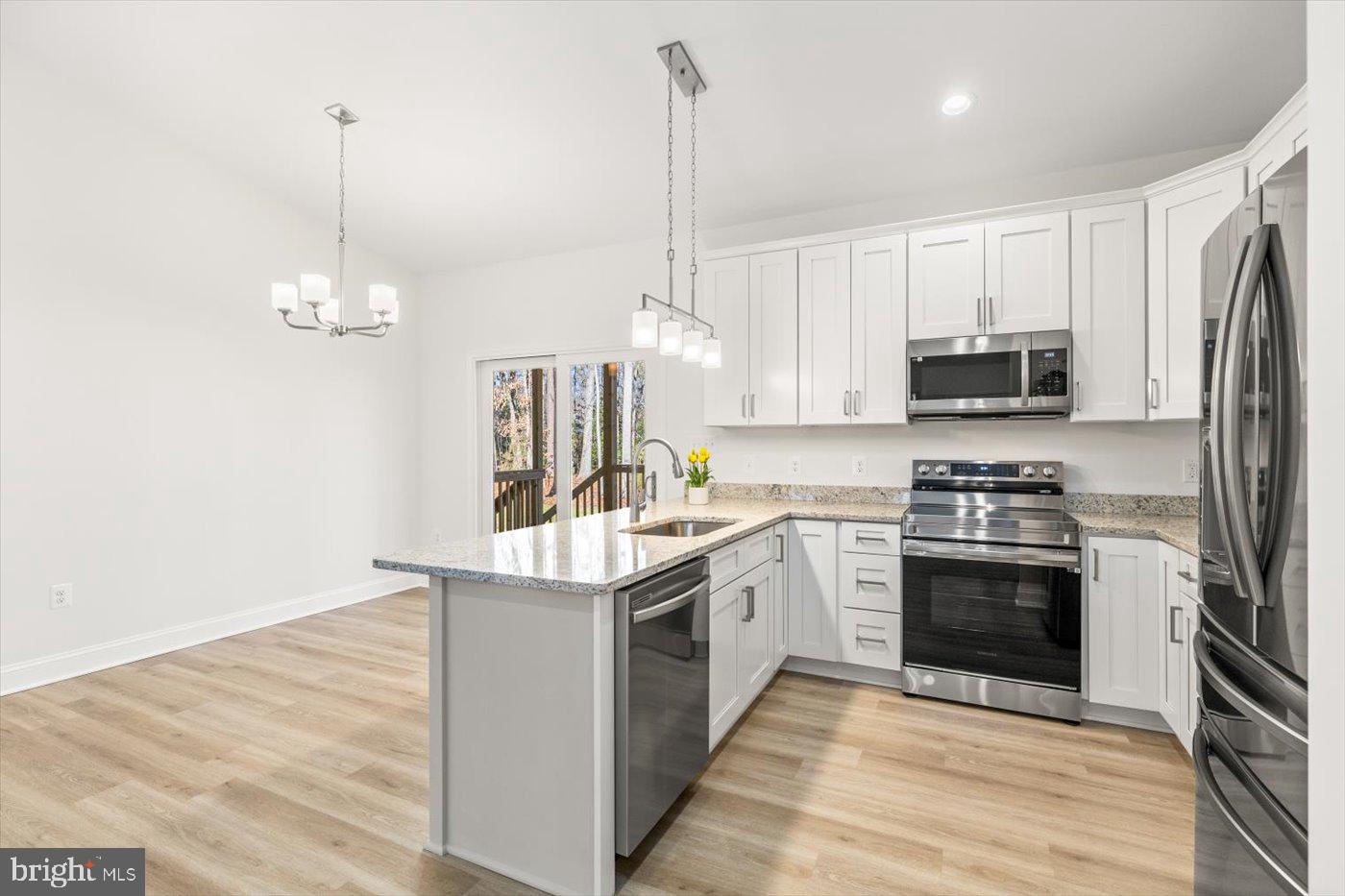 CABIN POINT / GLEBE HARBOR - Residential