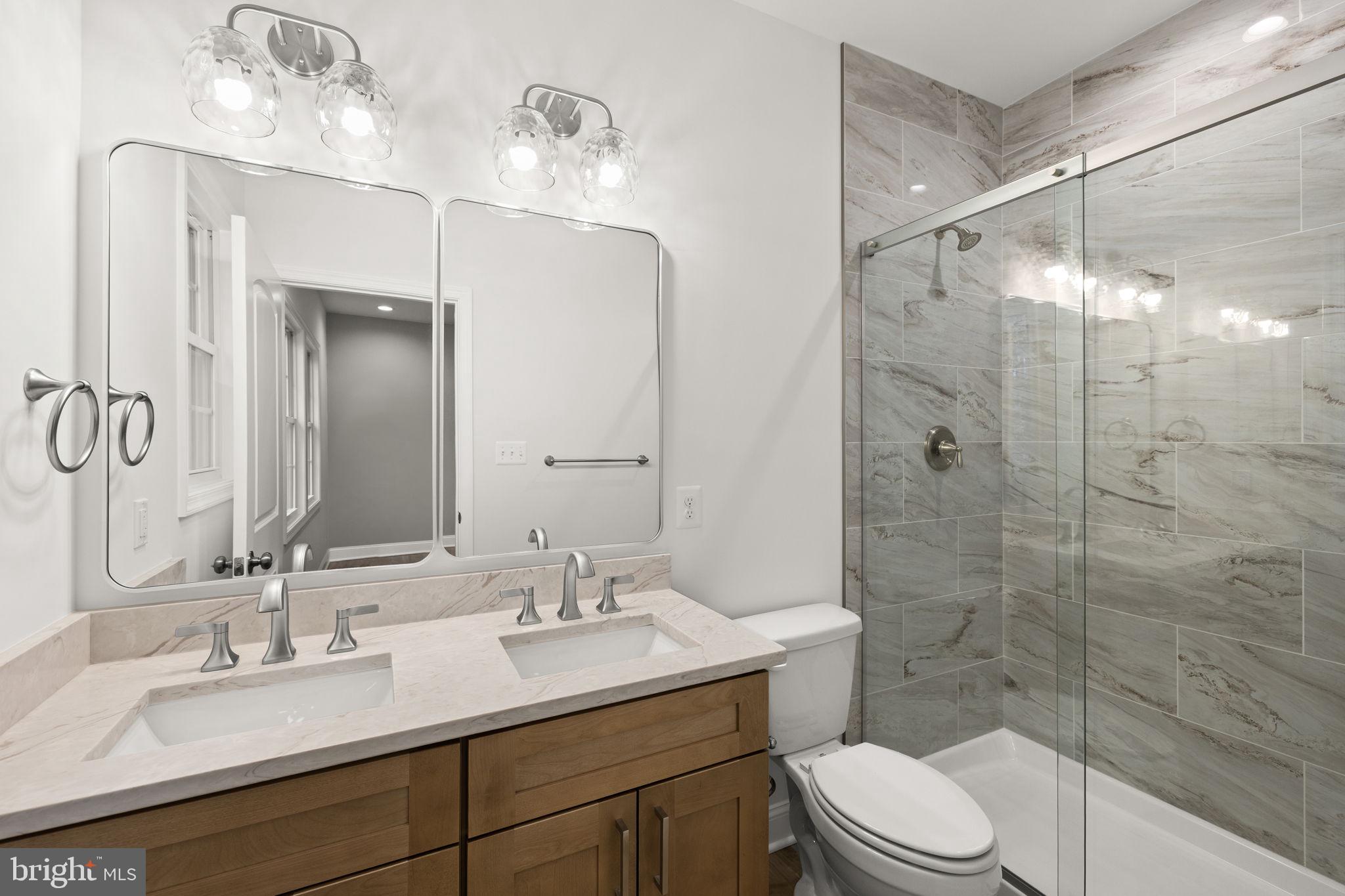 CABIN POINT / GLEBE HARBOR - Residential