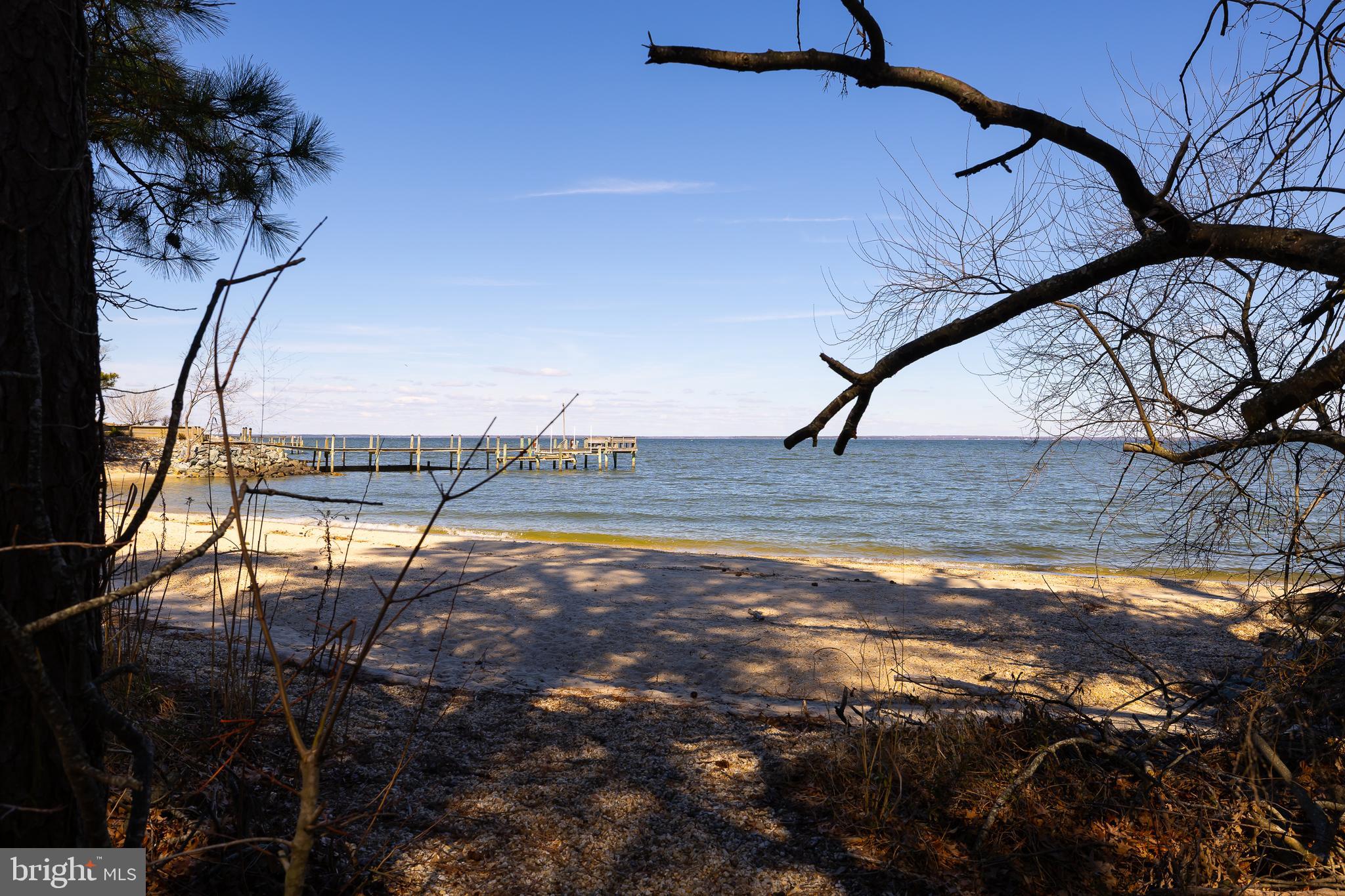 CABIN POINT / GLEBE HARBOR - Residential