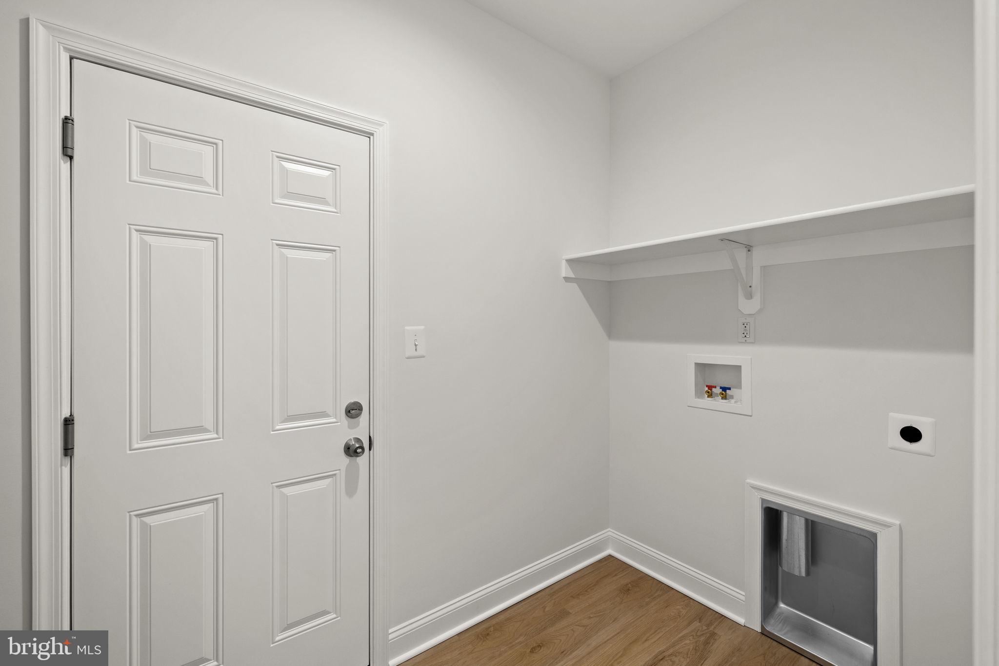 CABIN POINT / GLEBE HARBOR - Residential