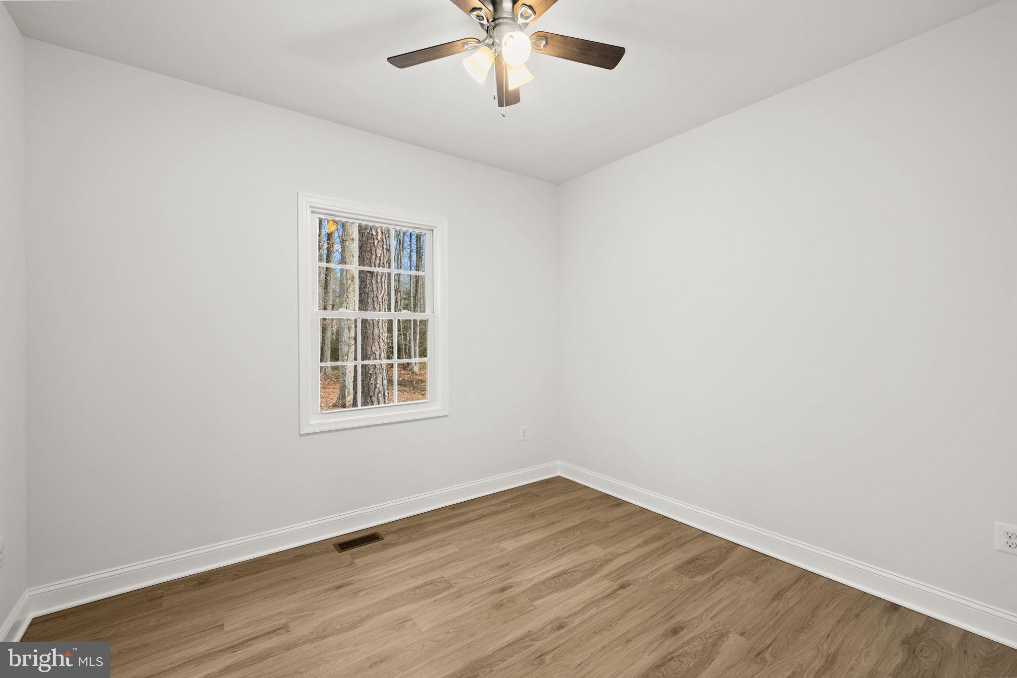 CABIN POINT / GLEBE HARBOR - Residential