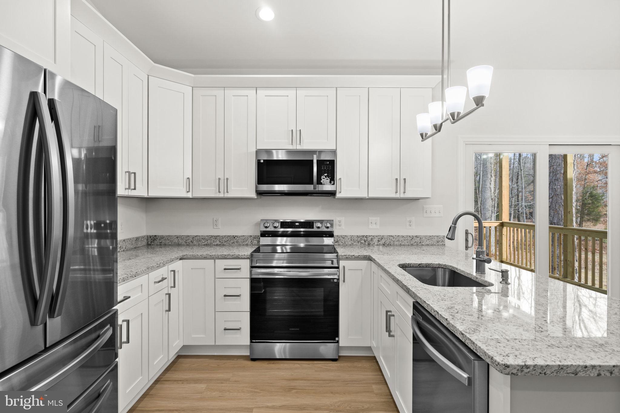 CABIN POINT / GLEBE HARBOR - Residential