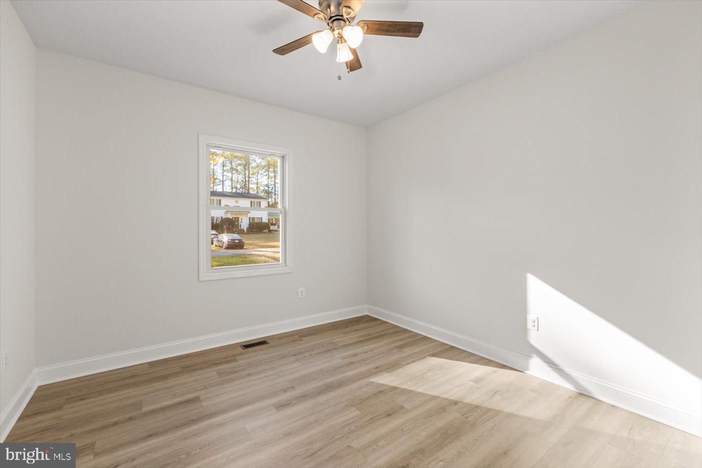 CABIN POINT / GLEBE HARBOR - Residential