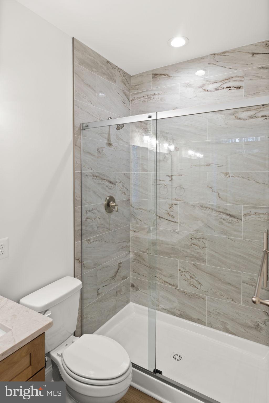 CABIN POINT / GLEBE HARBOR - Residential