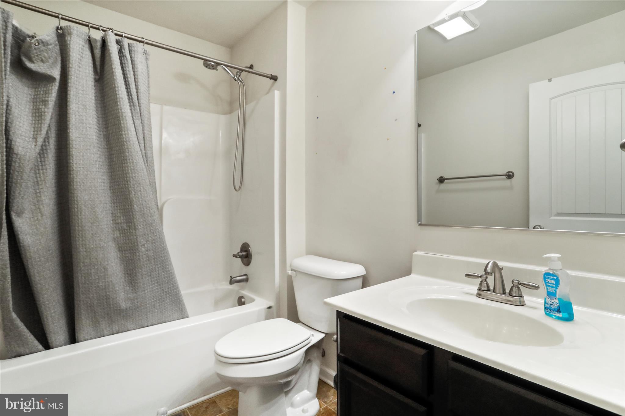 RED HILL - Residential