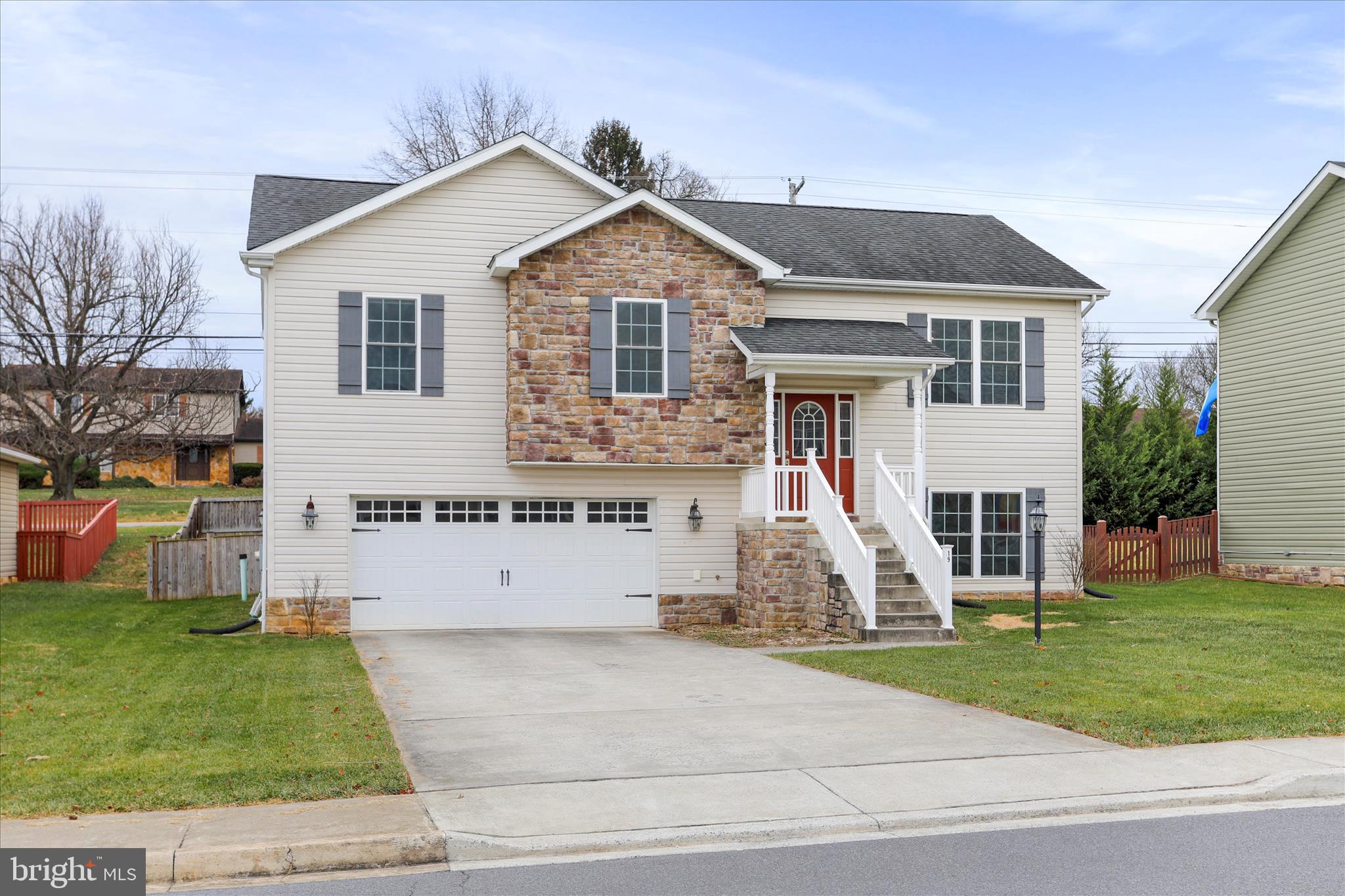 RED HILL - Residential