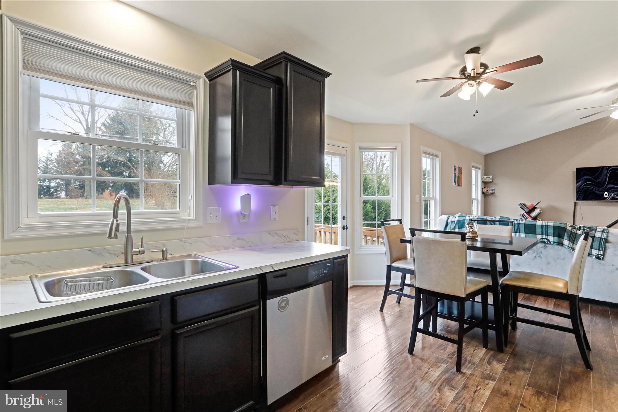 RED HILL - Residential