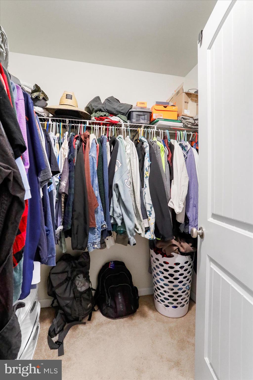 RED HILL - Residential