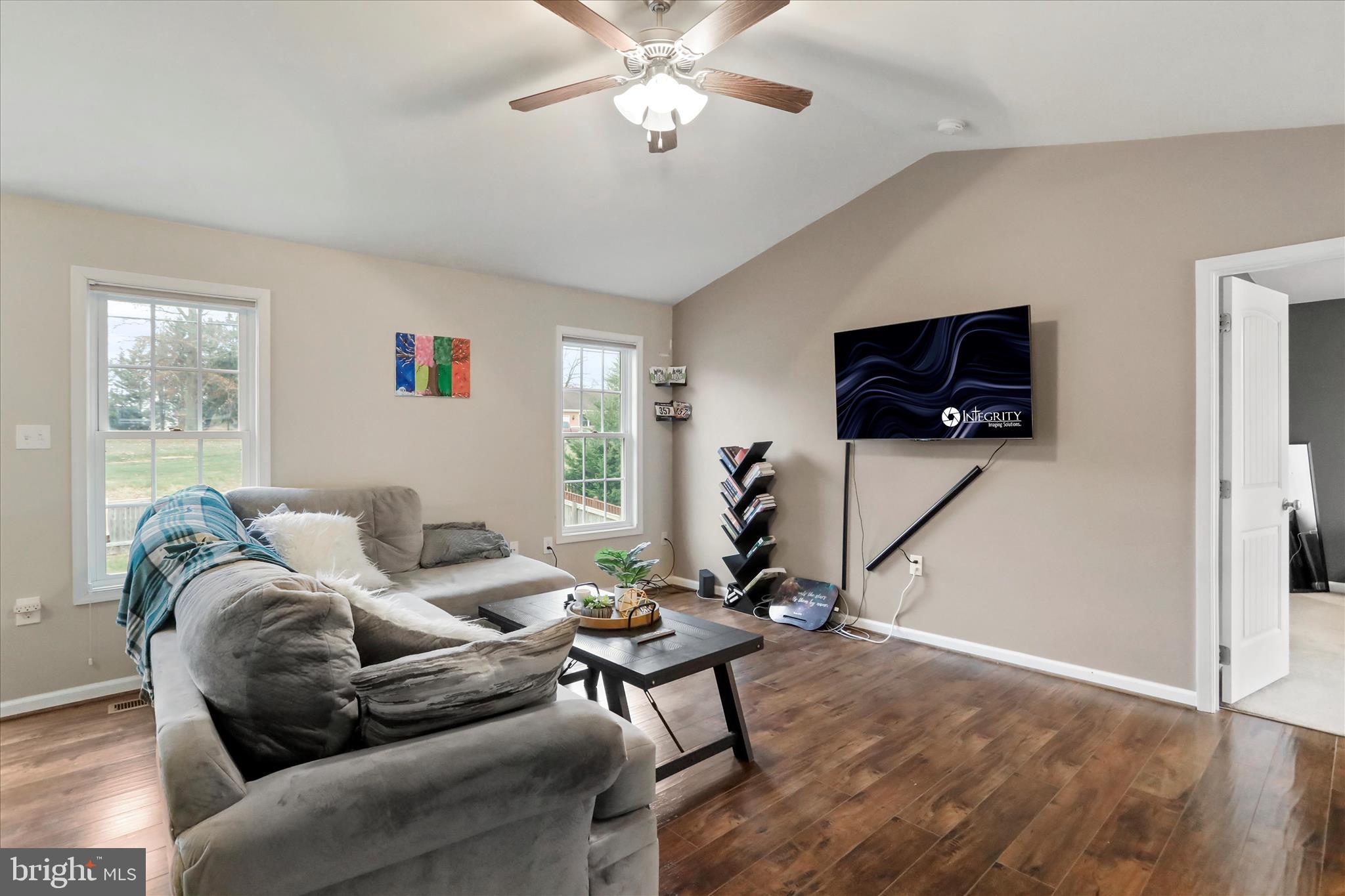 RED HILL - Residential