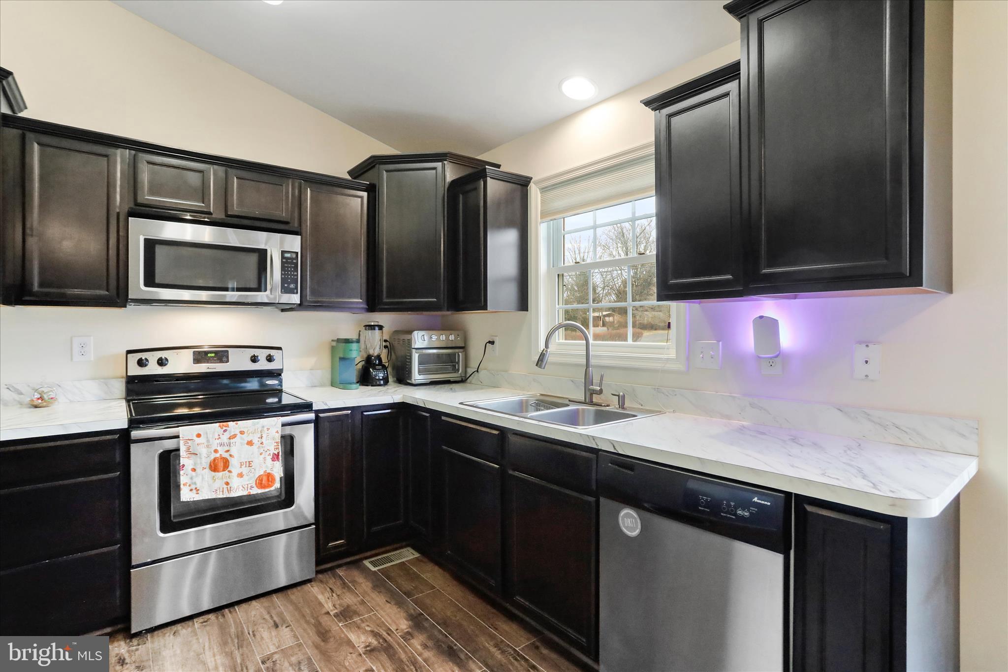 RED HILL - Residential