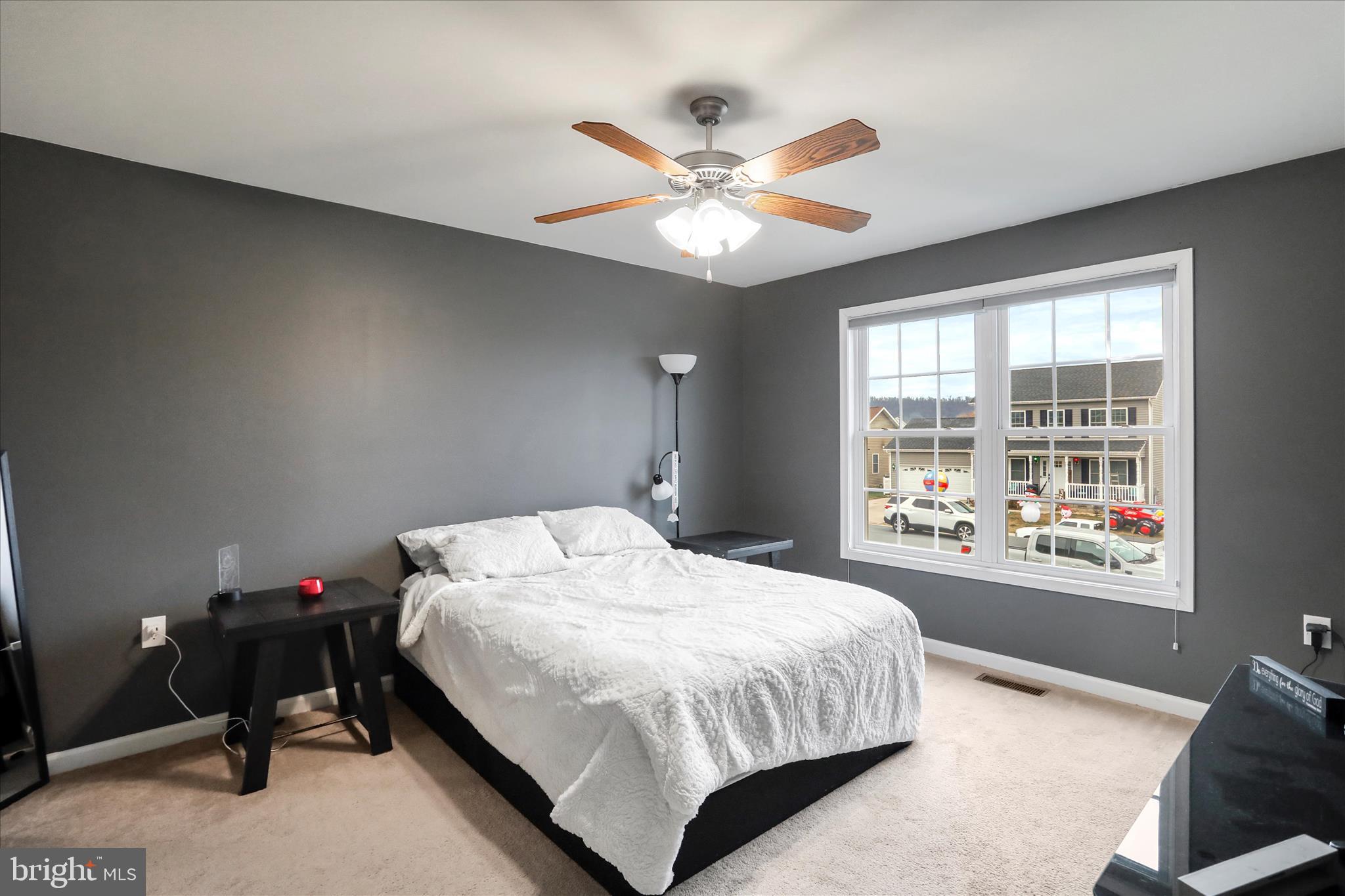 RED HILL - Residential