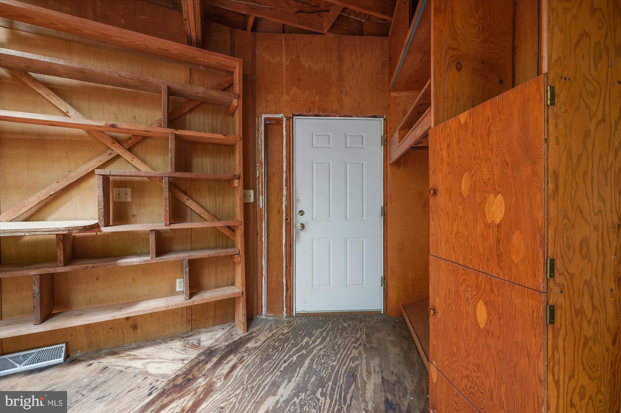 NONE AVAILABLE - Land