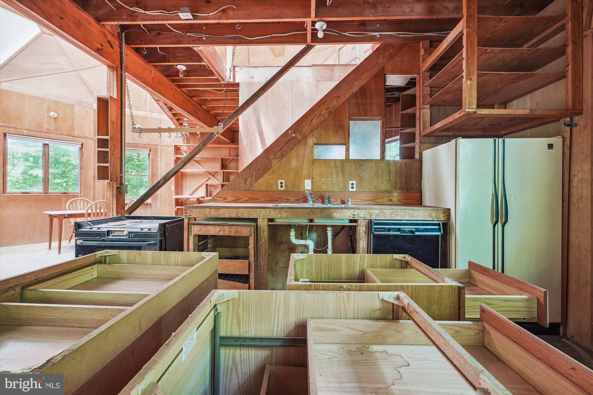 NONE AVAILABLE - Land