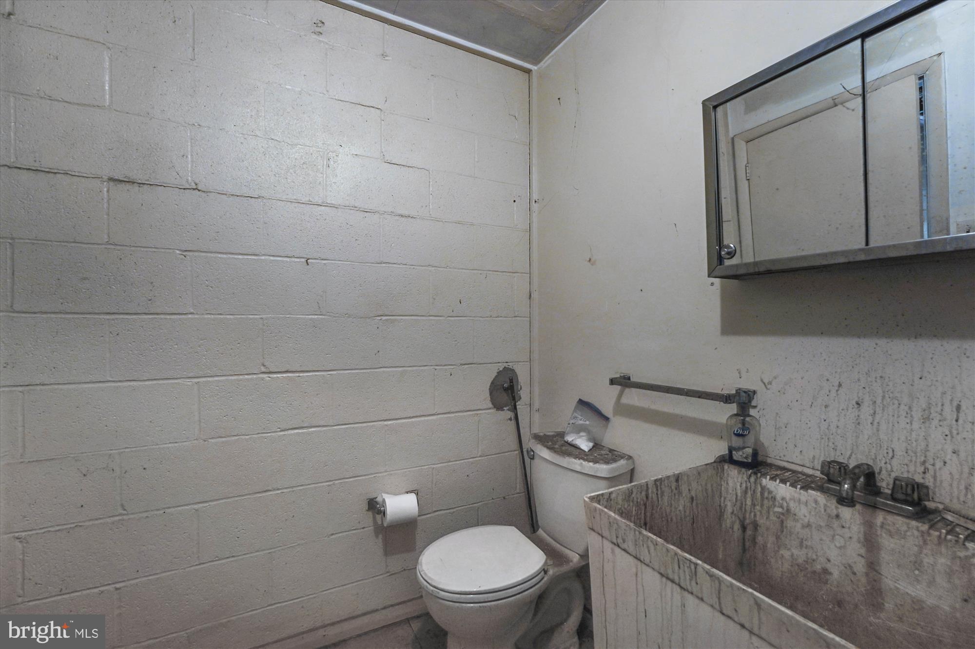 NONE AVAILABLE - Land