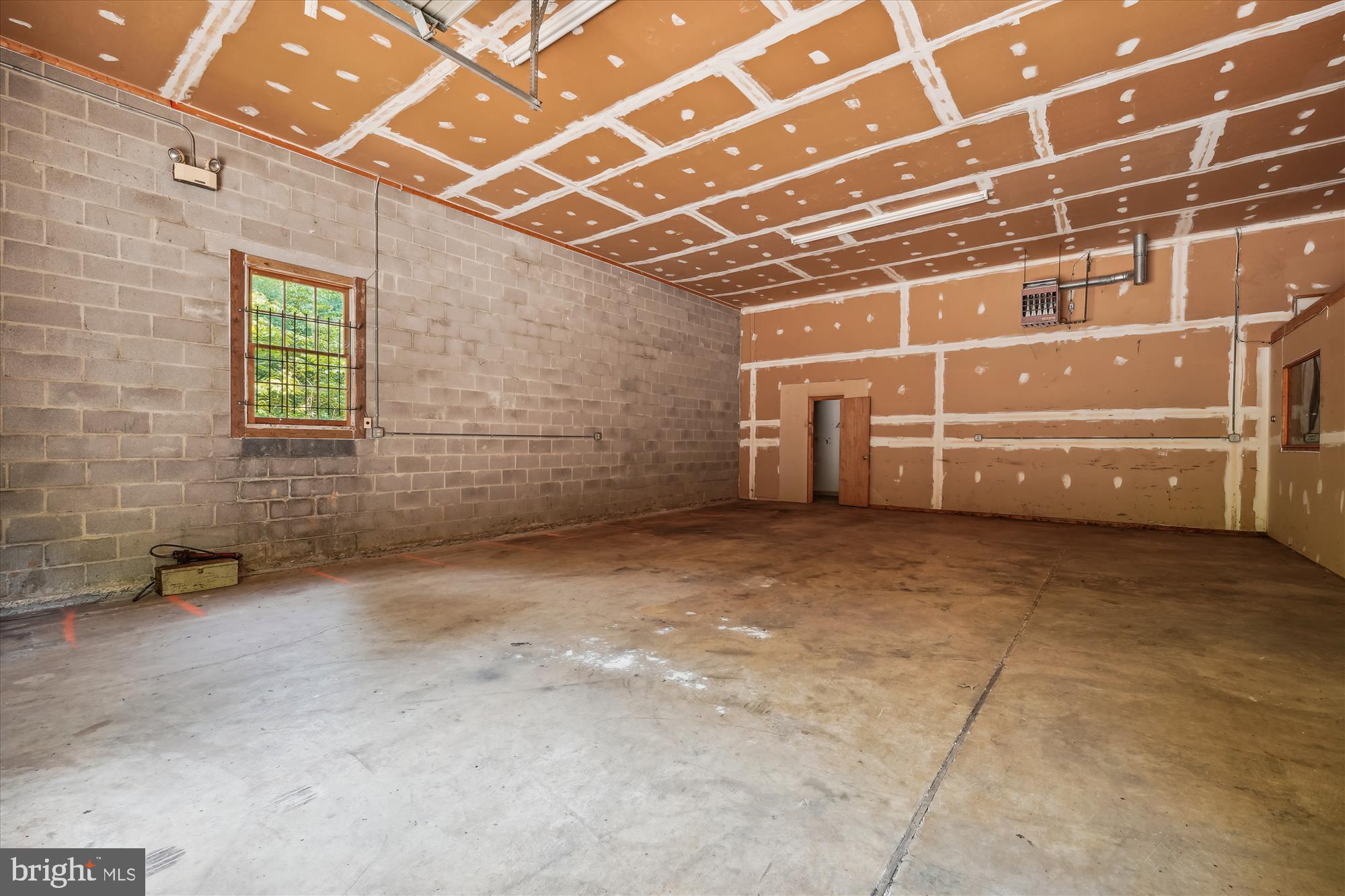 NONE AVAILABLE - Land