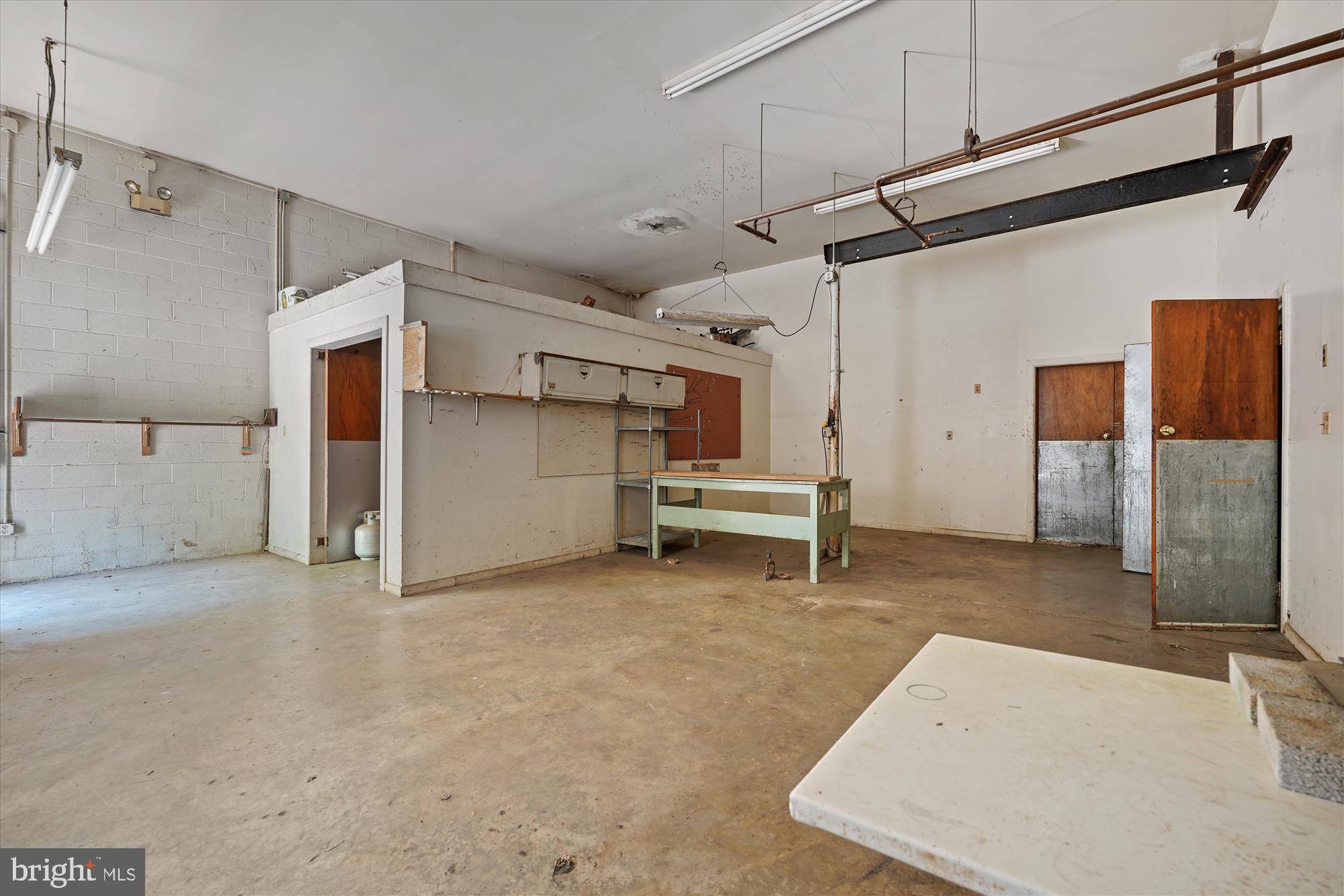 NONE AVAILABLE - Land