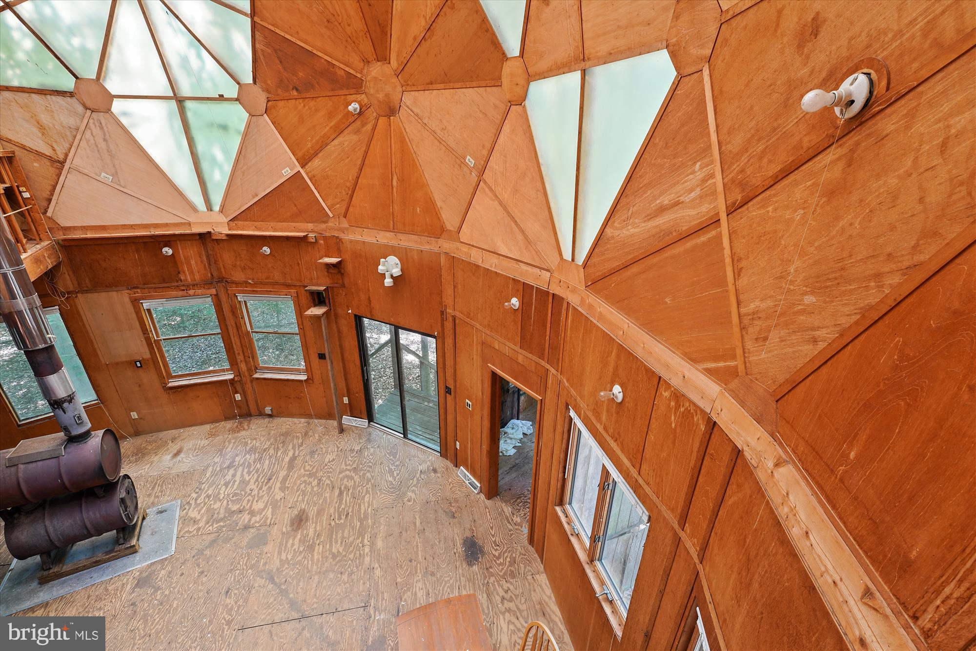 NONE AVAILABLE - Land