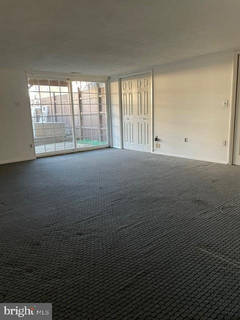 WALNUT HILL - Residential Lease