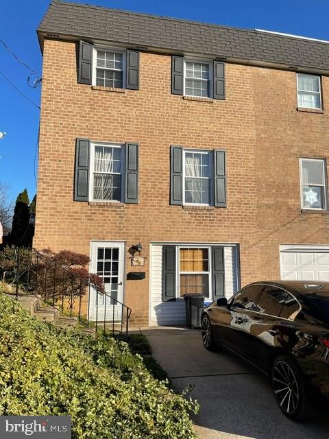 WALNUT HILL - Residential Lease