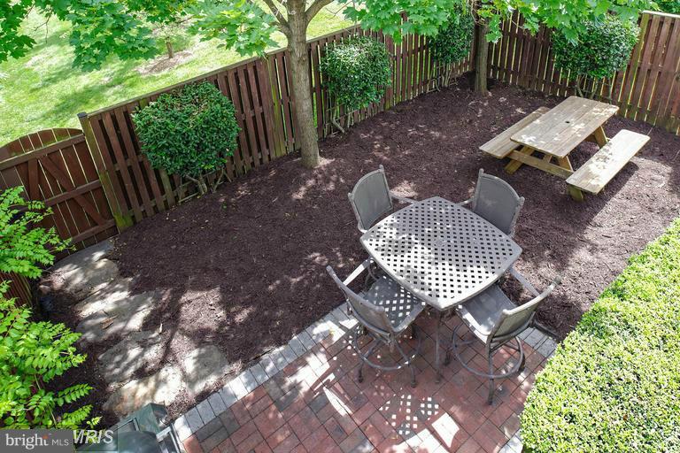 TRAILSIDE - Residential Lease