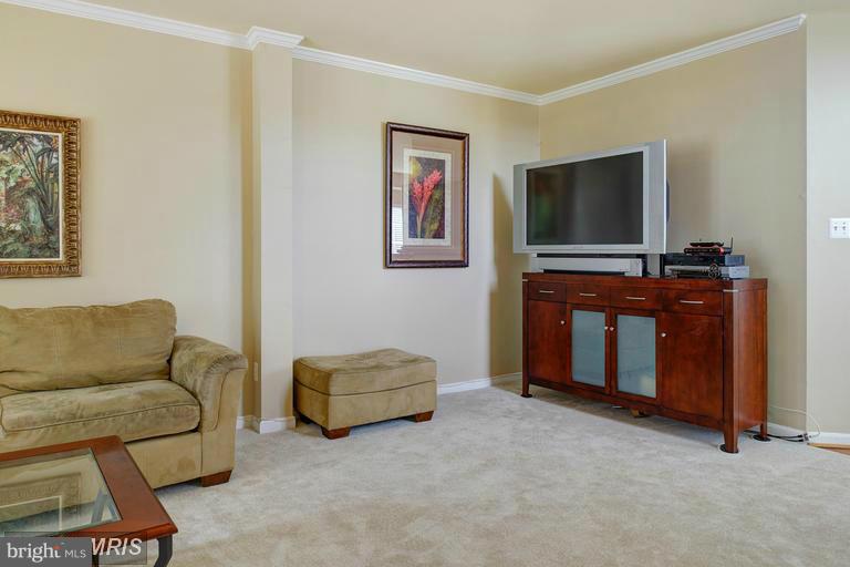 TRAILSIDE - Residential Lease