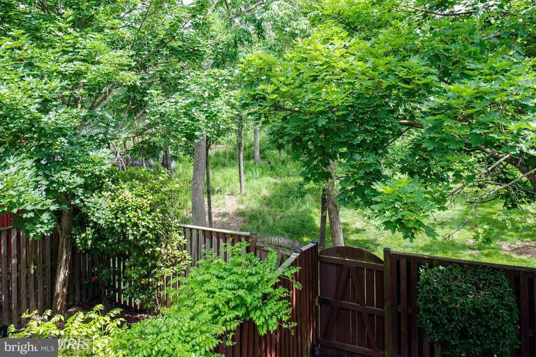 TRAILSIDE - Residential Lease