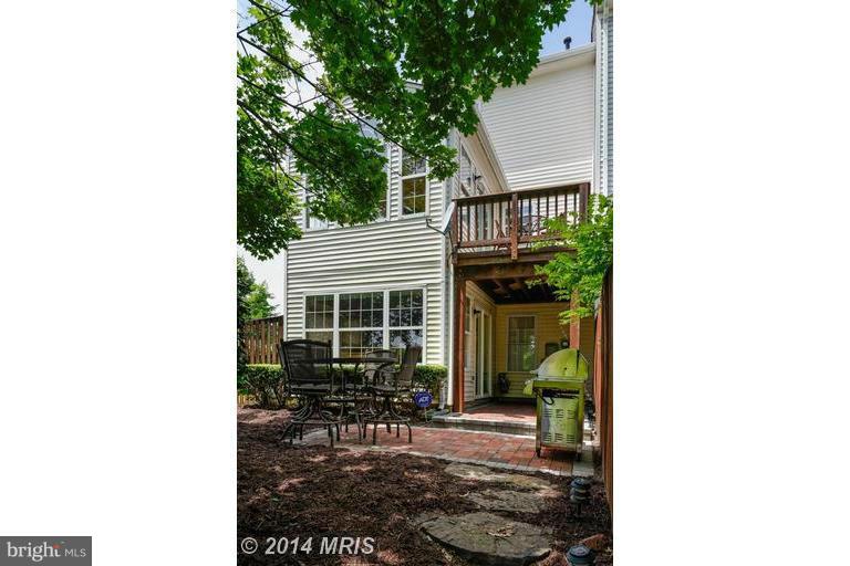 TRAILSIDE - Residential Lease