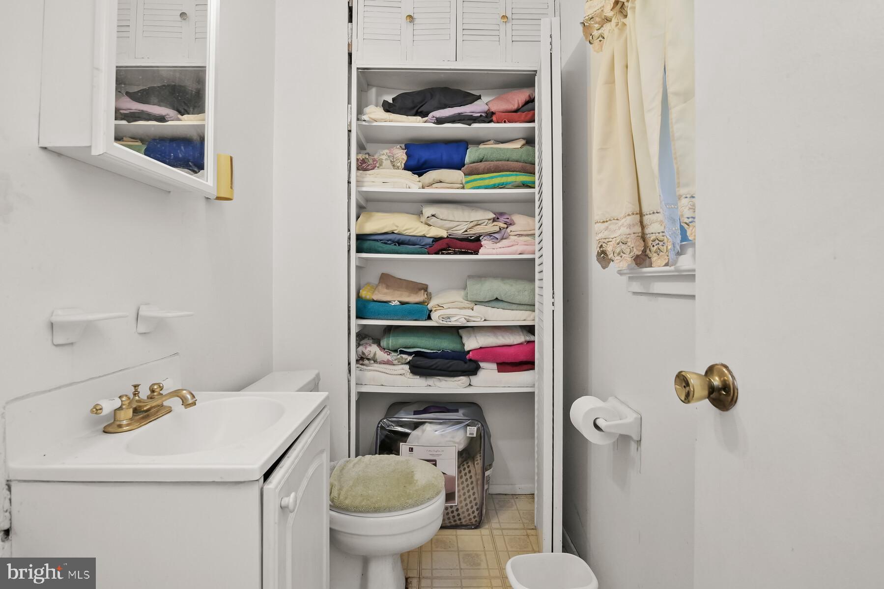 MARLBORO MEADOWS - Residential