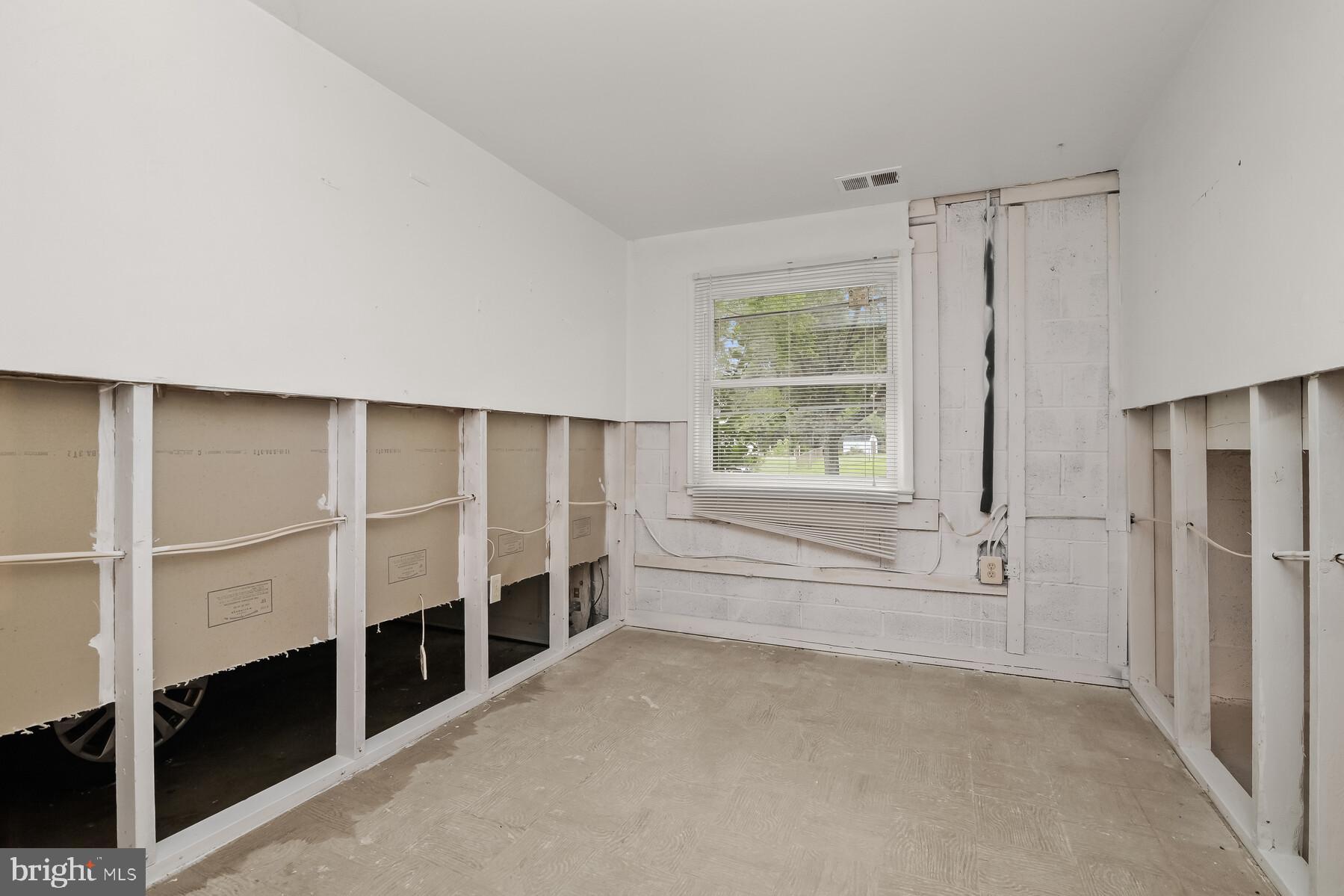 MARLBORO MEADOWS - Residential