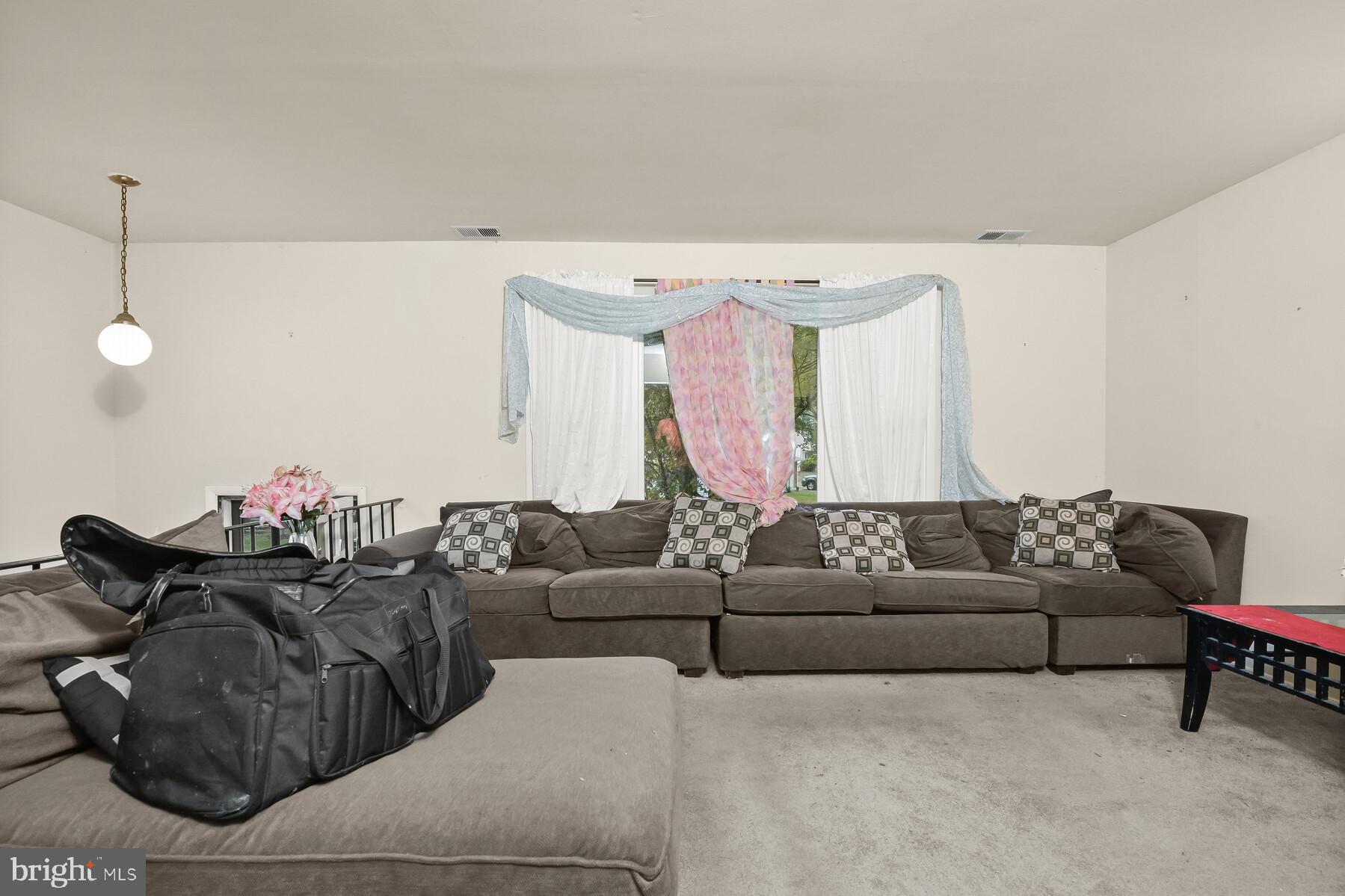 MARLBORO MEADOWS - Residential