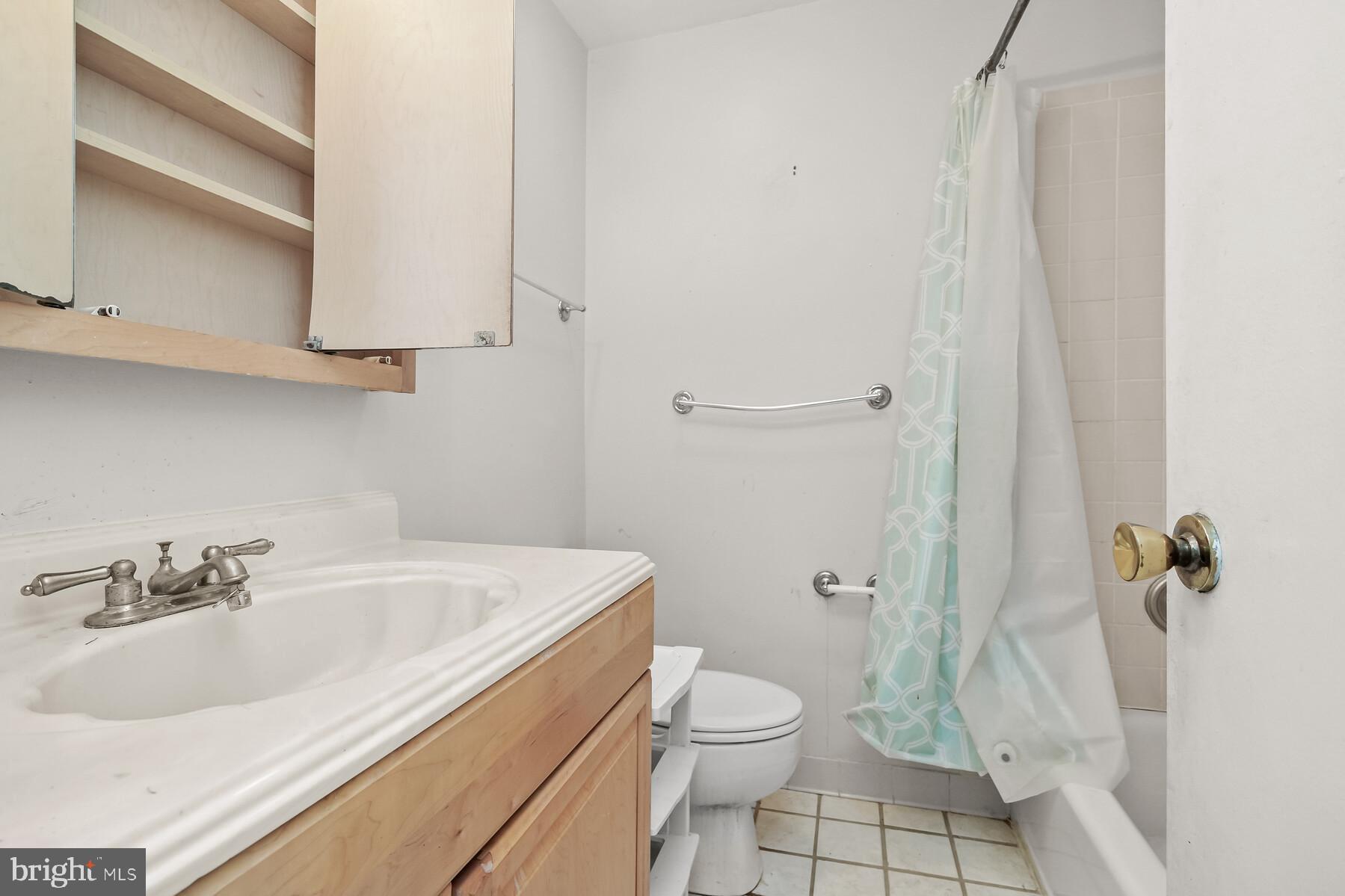 MARLBORO MEADOWS - Residential