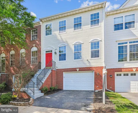 6510 Tassia Drive, Alexandria, VA MLS: VAFX2234168