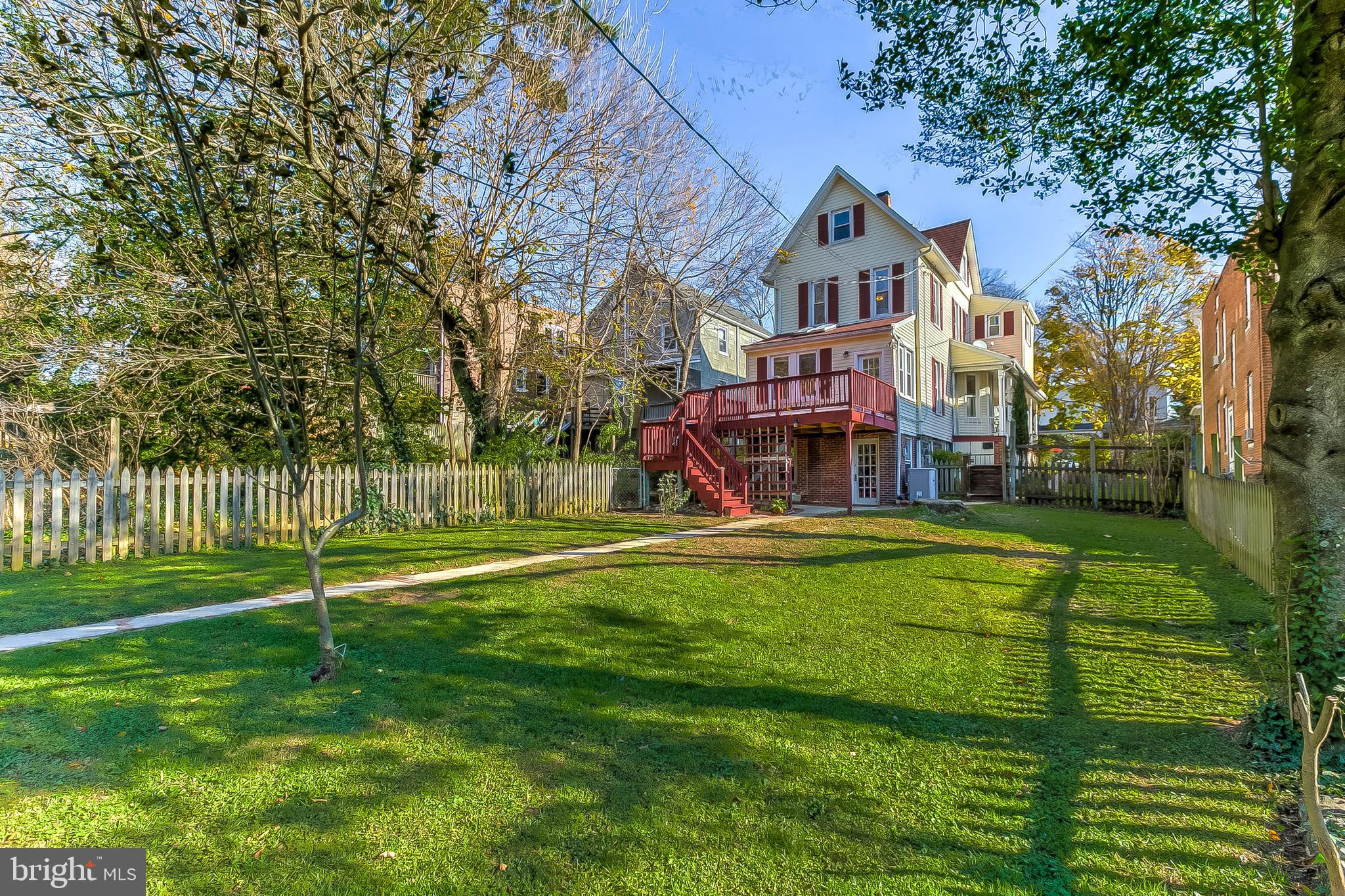 ROLAND PARK - Residential