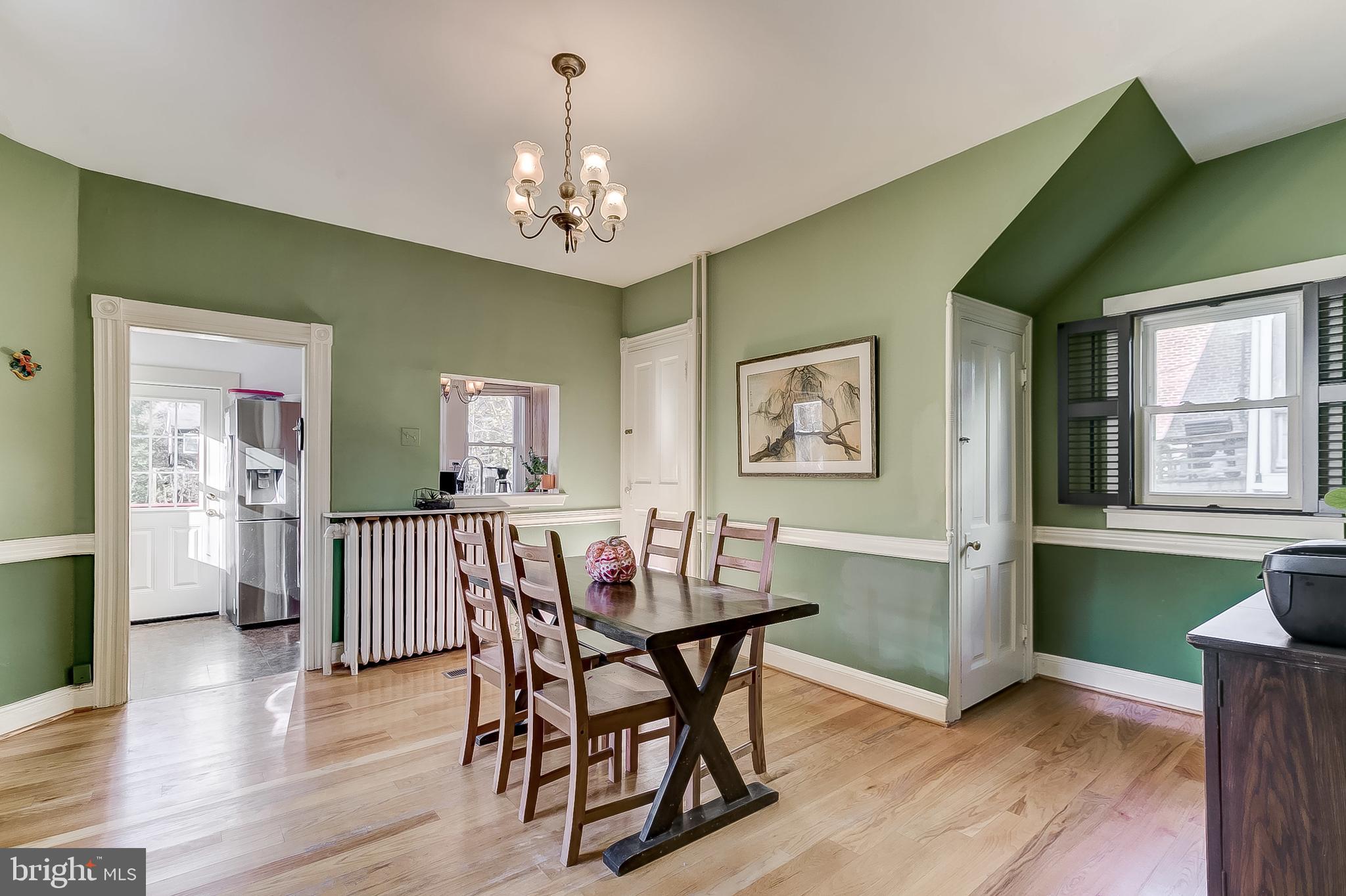 ROLAND PARK - Residential