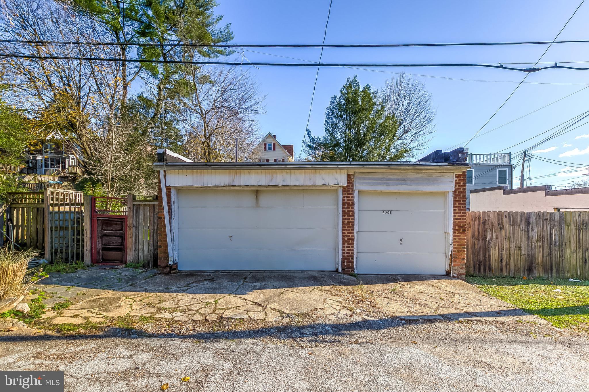 ROLAND PARK - Residential