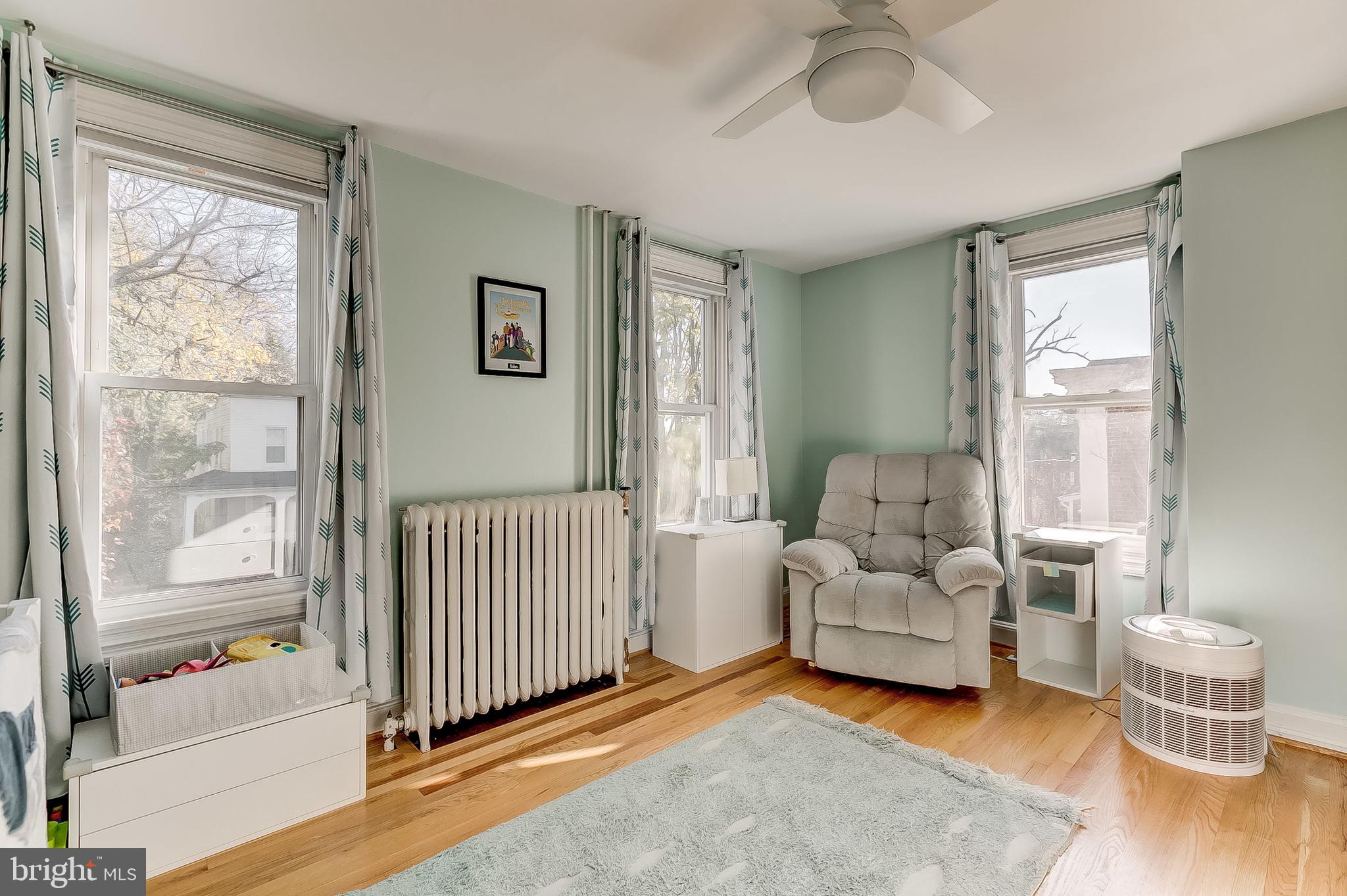 ROLAND PARK - Residential