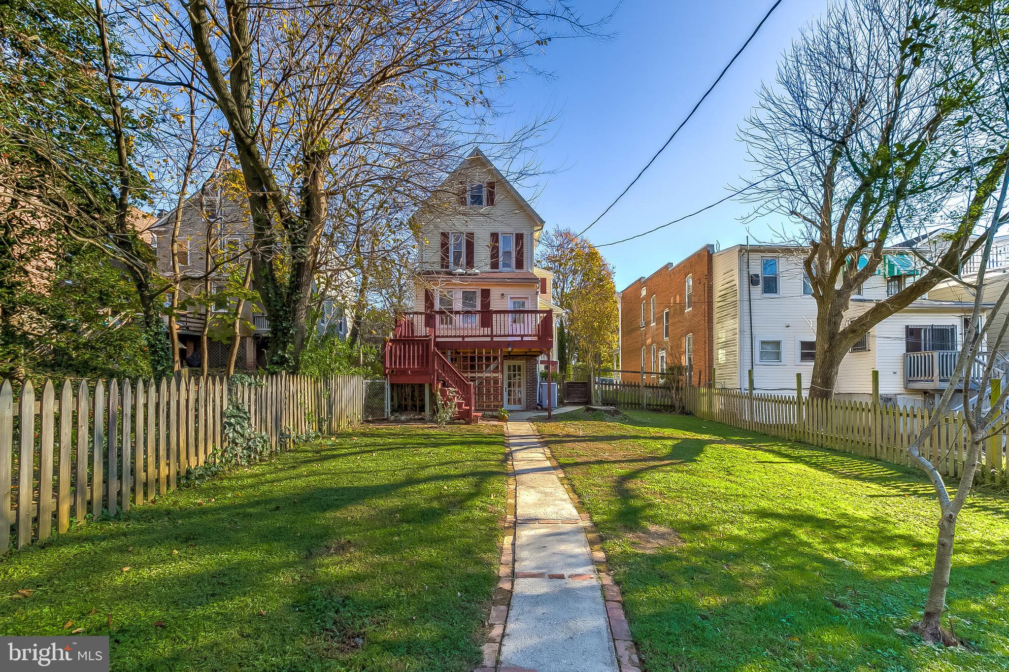 ROLAND PARK - Residential