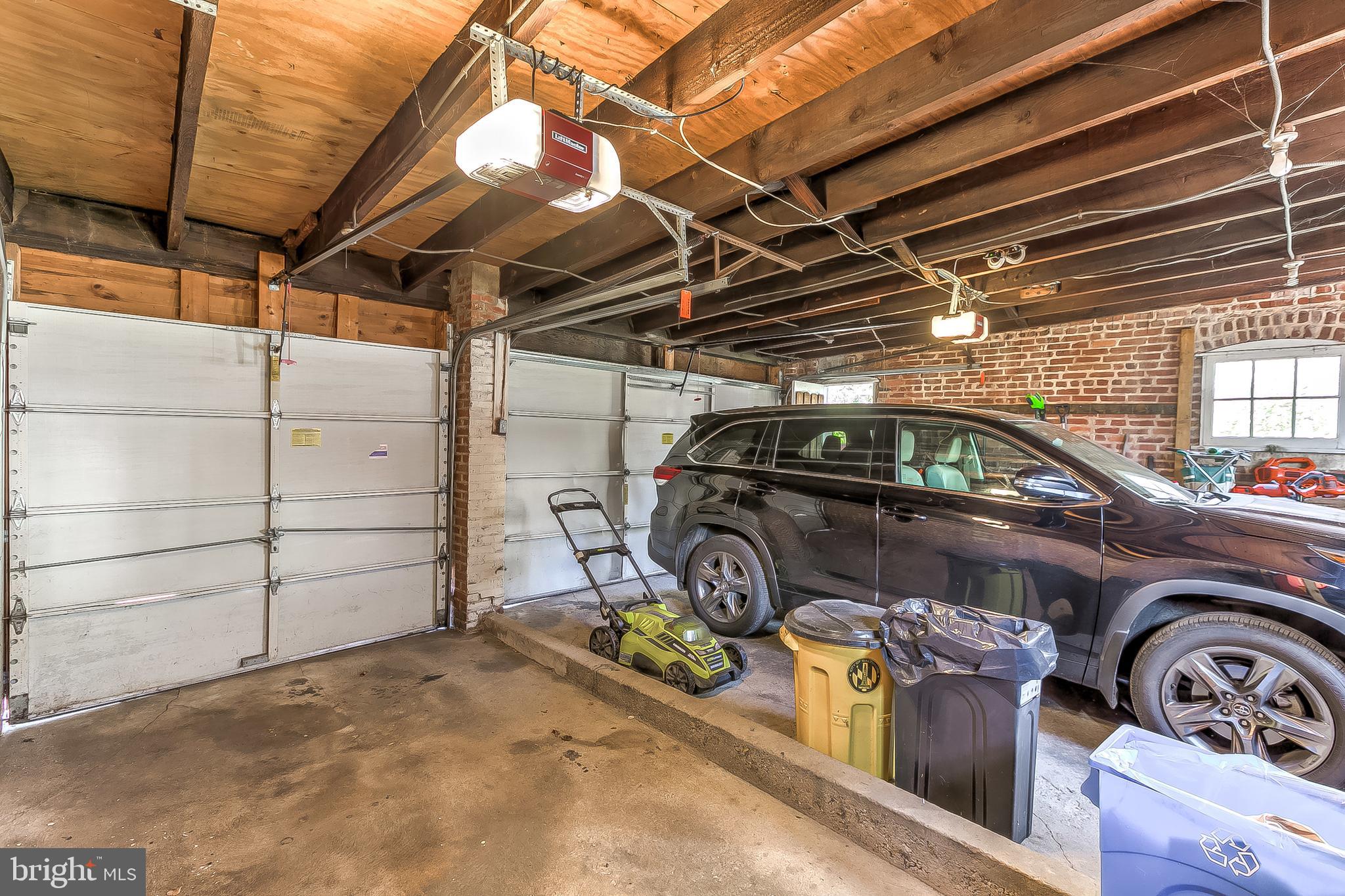 ROLAND PARK - Residential